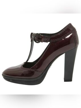 TOD'S Burgundy Patent T-Strap Mary Jane Heels